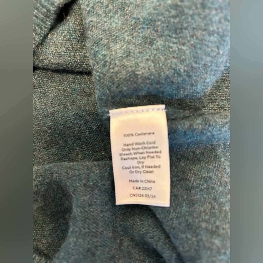 Talbots NWT Cashmere Lightweight Blue Green Sweater SZ M - Beautiful Quality!!! - Picture 5 of 6
